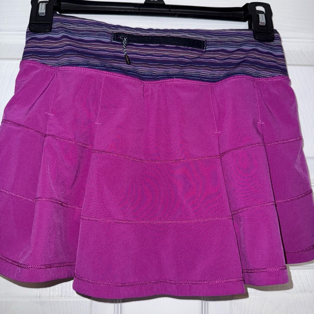 Lululemon Athletica Pace Rival Size 2 Purple Skirt with zipper pocket